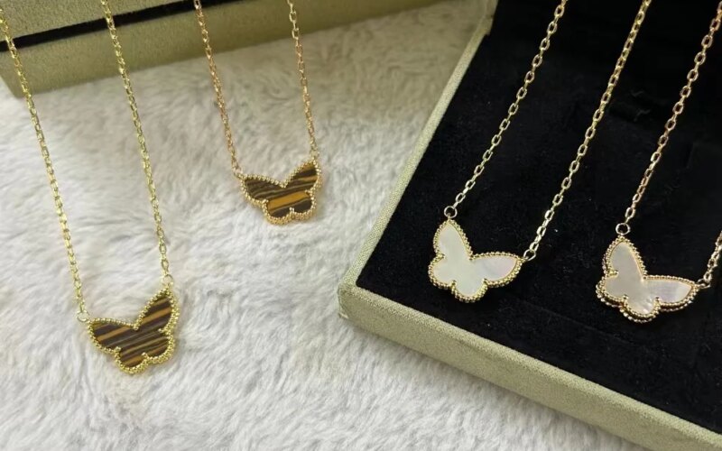 Bestselling European s925 Pure Silver Plating White Fritillaria Butterfly Necklace Women’s Light Luxury Brand