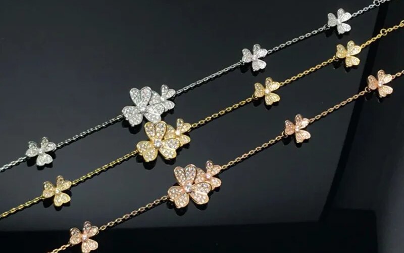 Summer Pure 925 Sterling Silver High Quality Hot Brand Ladies Flower Exquisite Lucky Clover Bracelet Popular Luxury Jewelry Gift